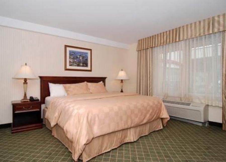 Clarion Hotel & Suites Hamden-New Haven Exteriér fotografie