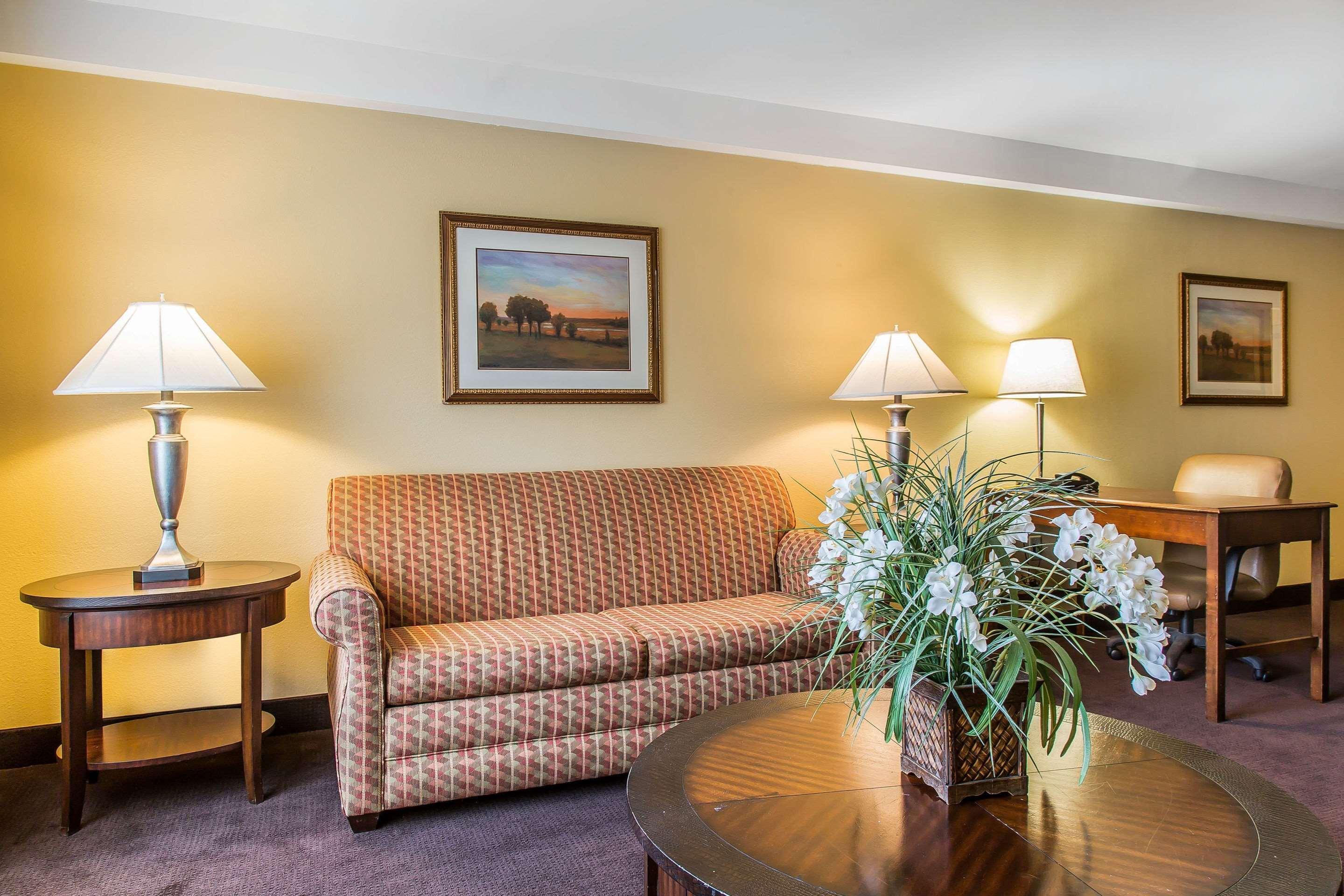 Clarion Hotel & Suites Hamden-New Haven Exteriér fotografie