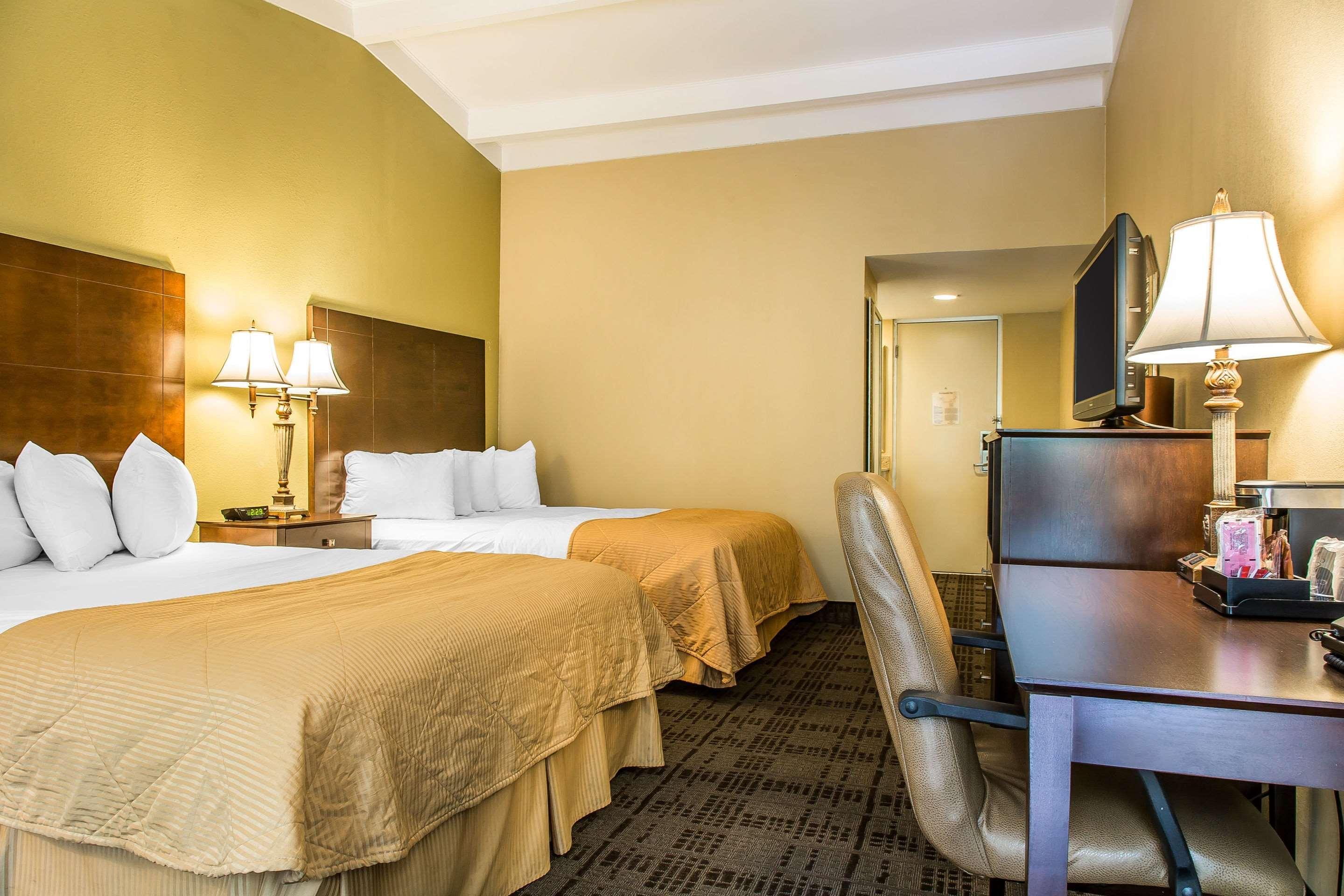 Clarion Hotel & Suites Hamden-New Haven Exteriér fotografie