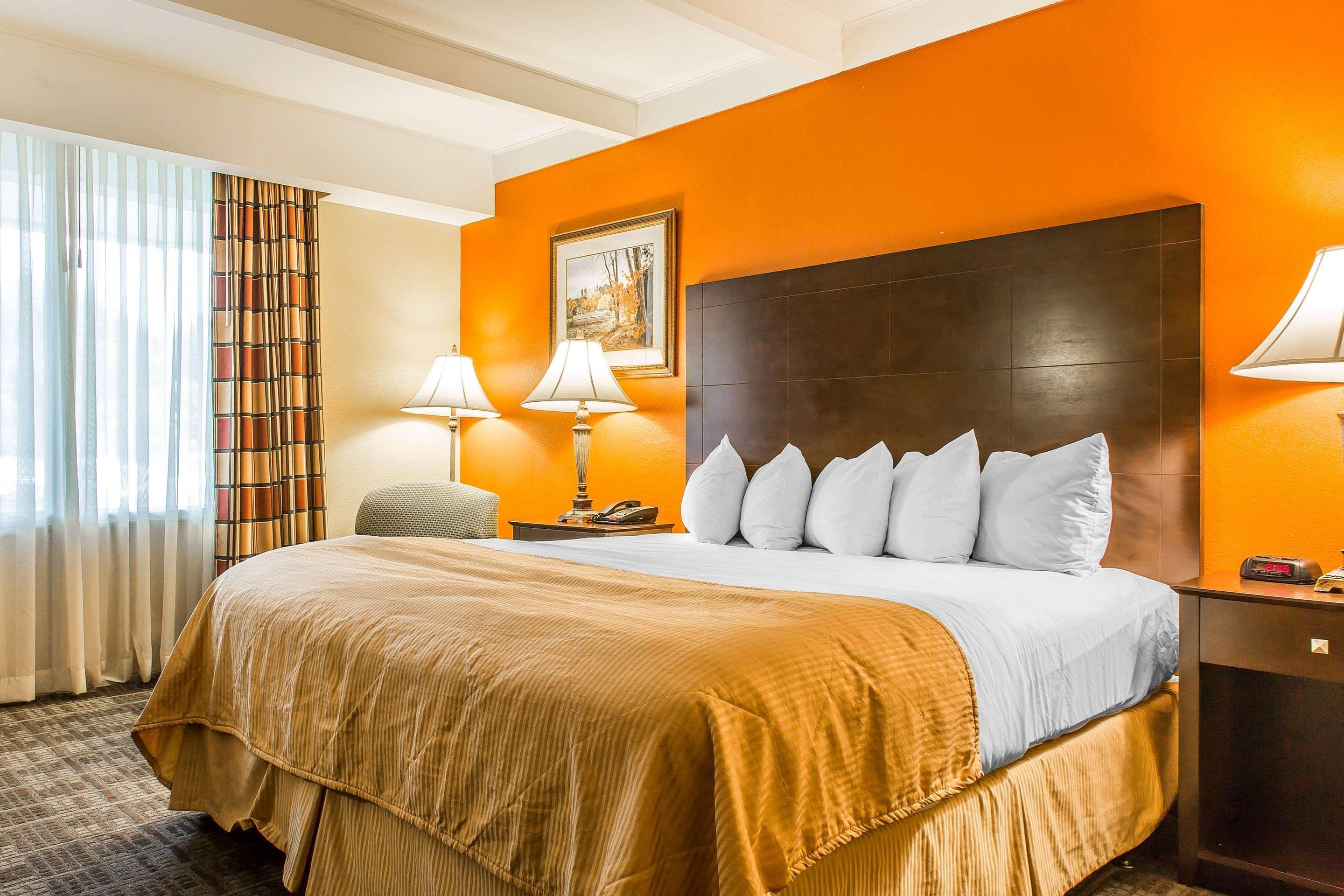 Clarion Hotel & Suites Hamden-New Haven Exteriér fotografie