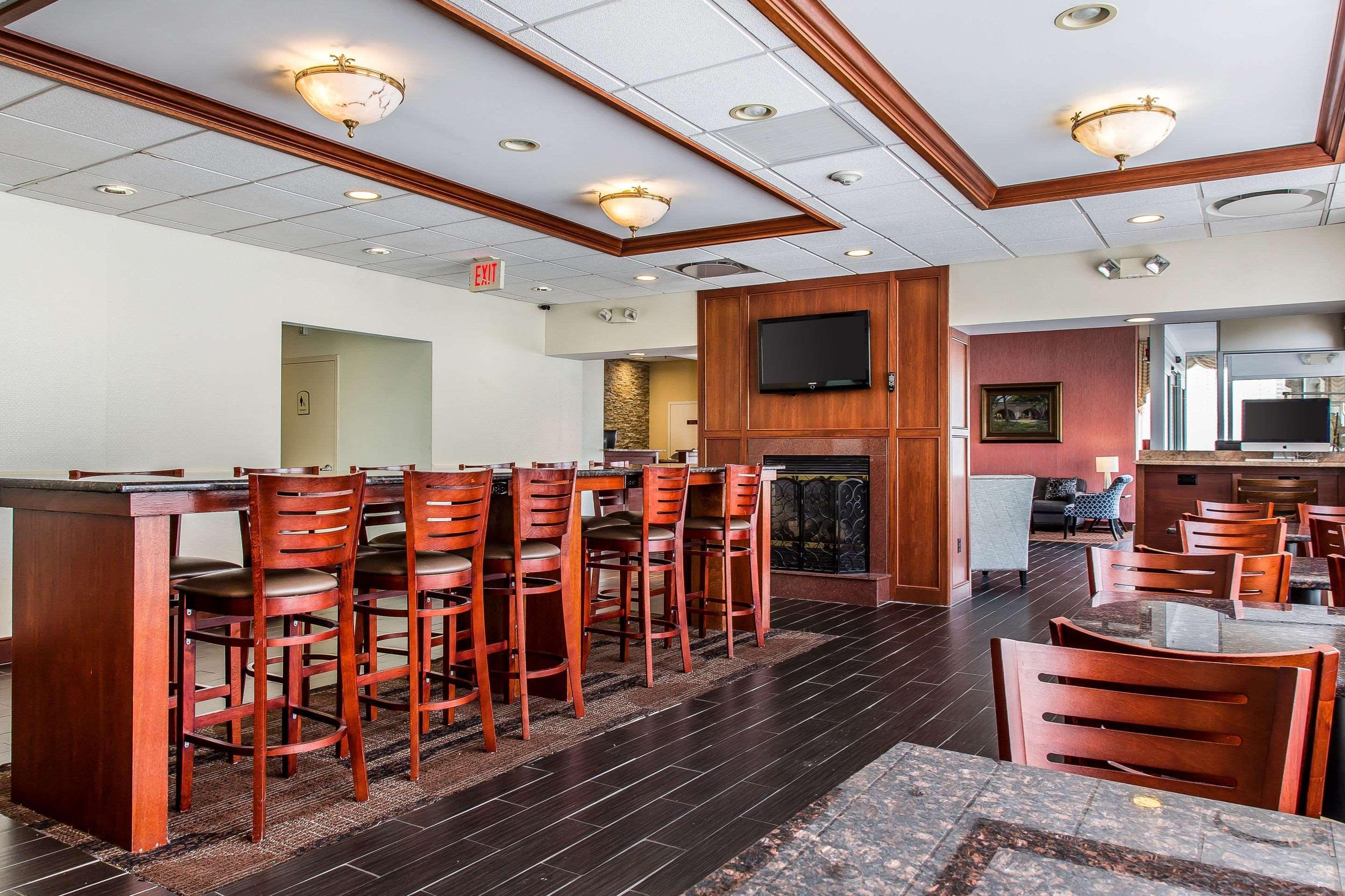 Clarion Hotel & Suites Hamden-New Haven Exteriér fotografie